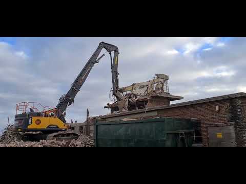 Demolition of the RAF Sculthorpe VHB ATC Tower 2022