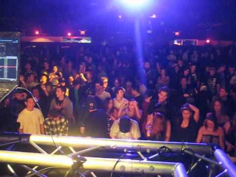 Demon0ne dropping Phrenik & Kezwik - Red Planet [Atom Recordings 2012] at state of bass 3.29.12