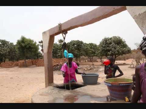 TERAPEUTICA A. - Senegal : Donne di Dagga