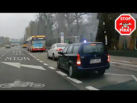 Nieoznakowany Opel Astra II Classic zatrzymuje drogowego pirata za "popisy" na drodze. STOP PIRAT