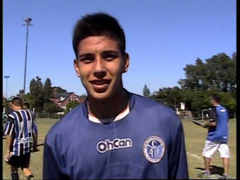 www.sabadogol.net Agustín IRIBARREN, gol de ACASSUSO ante ALMAGRO. 7ma División.- 8-3-2014.