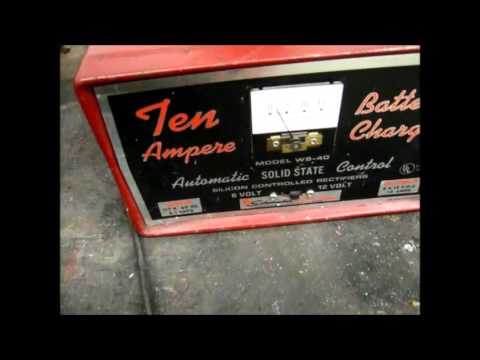 Vintage Schumacher 10 Amp Battery Charger - 1974