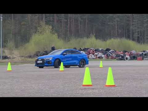 2022 Audi RS3 Limousine doing slalom around the cones (nice sound)