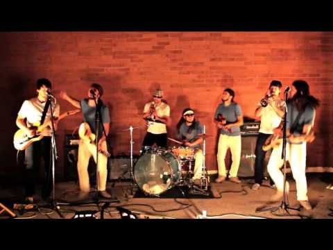 Man Down - Walk off the Earth - Eng/Heb lyrics (Man Down - Walk off the Earth - Eng/Heb lyrics)