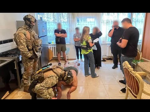 Ошукали військових на 46 млн грн: Нацполіція спільно з молдавськими колегами викрила злочинне угруповання