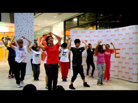 121012 KPOP Dance Off Vol 28: EvoL - We're A Bit Different (1/2)