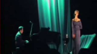 Lisa Gerrard "Desert song" live in Paris 2007