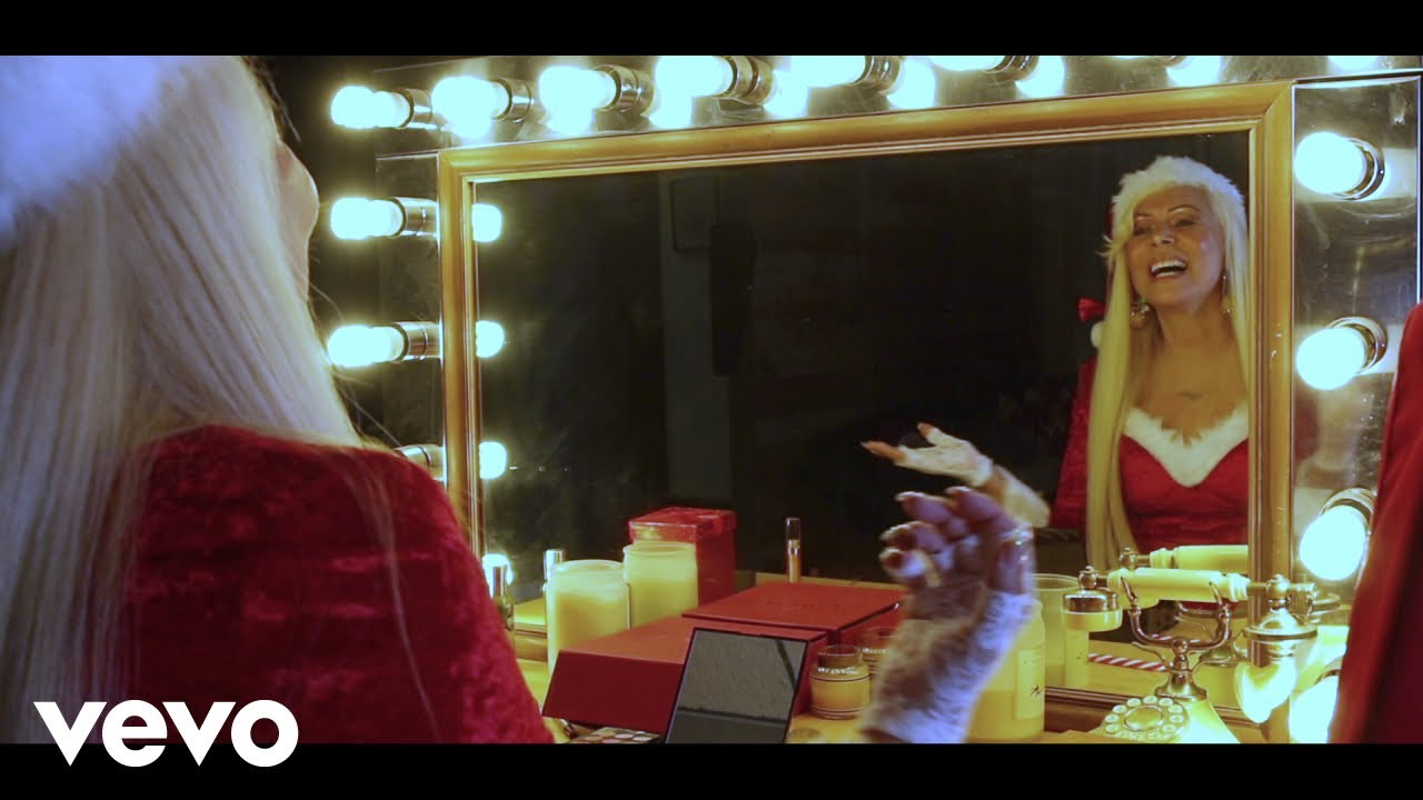 Nubia Rose - I want nothing for Christmas