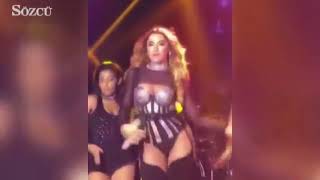 Hadisə səhnəyə erotik libasda çıxıdı