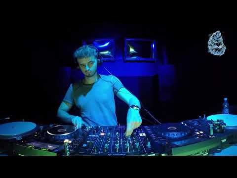 The Blue Oyster: SKFF / 26.08 / 19 - 20