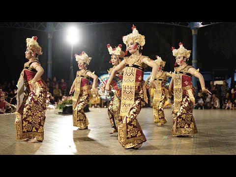 Tari Legong Kreasi “MAHAWIDYA”