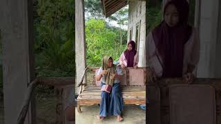 Download lagu duuh horengge dompet teh tos kosong pisan kumaha teing #funny #memengakakkocak #comedy mp3 Download lagu duuh horengge dompet teh tos kosong pisan kumaha teing #funny #memengakakkocak #comedy mp3