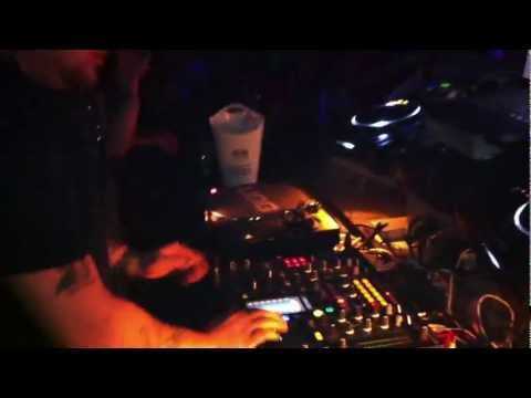 Mirko Flower _ De Sade 28-12-11 "Decibel"