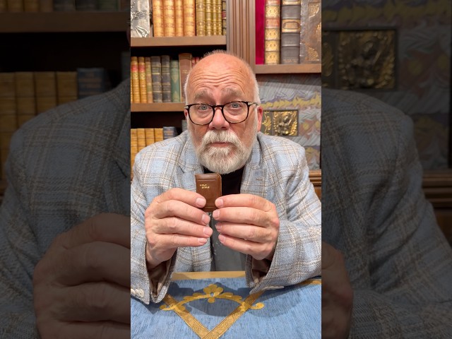 Vídeo relacionado con LA MINI BIBLIA DEFINITIVA DEL DRAGÓN BARBUDO: COLECCIÓN COMPLETA - 15 LIBROS EN 1: Una guía práctica para mantener dragones barbudos centrales, ... gigantes alemanes, morfos laúd, hipomorfo...