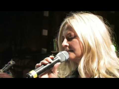 BEATLES REVIVAL ORCHESTRA feat. KATI KARNEY