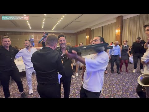 SAKOBAND HALİL ESER İzmir Gültepe Birlik Ve Dayanışma Programı AJDE KAZİ EMO DOMAKİNE ATMA KENDİNİ