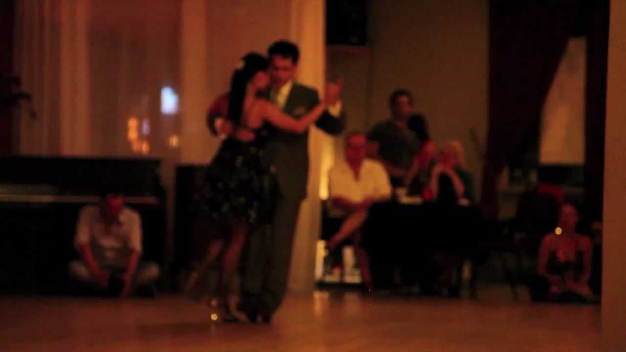 Natalia Almada et Pedro Ochoa, le 5 et le 10 juillet 2011. Tangos.