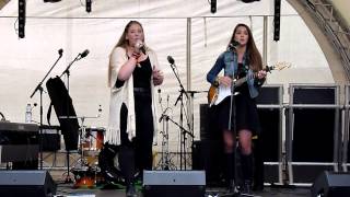 Meant2B - All in my head, Tori Kelly (Open Studio Dagen, MediaPark)