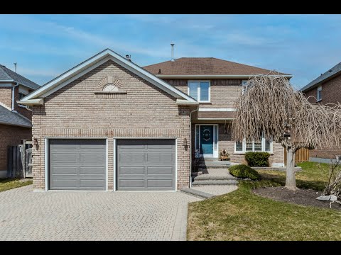 49 Erickson Drive, Whitby Home - Real Estate Properties