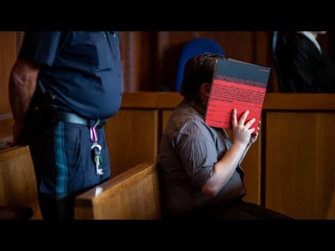 ZWEI PROSTITUIERTE NACH SEX ERWÜRGT, WEIL ER SIE STERBEN SEHEN WOLLTE