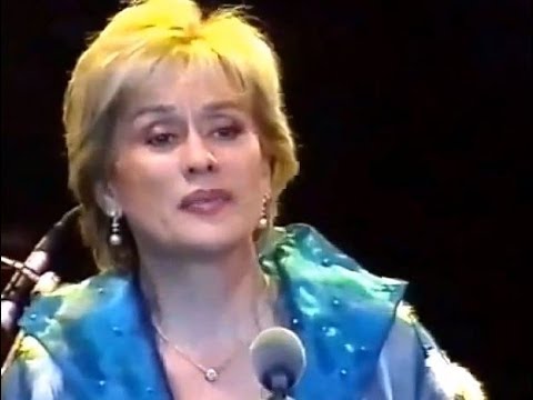 Kiri Te Kanawa - Pokarekare Ana - Millennium Dawn New Years Day Concert