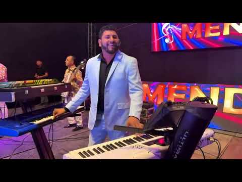 Calixto Mendez en vivo desde Reynosa Tamaulipas #music #musica #huastecaveracruzana 