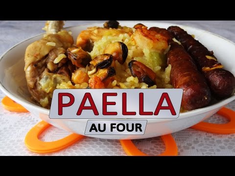 Une Paella au poulet, merguez, moules et saumon, cuite au four | Maman Cuisine
