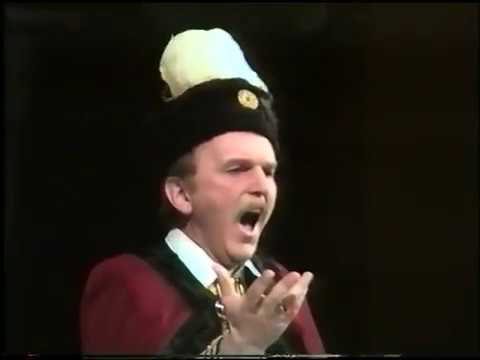 Hazám, hazám... Énekli: ÉLIÁS TIBOR