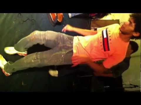 Olhos Coloridos Com o Dançarino Rafael ..MOV