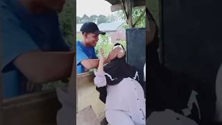 Download lagu Ibu Hamil Lucu pingsan Gara - Gara di bius pakai aroma bau ketek#short#shortsvideo#shortsfund mp3