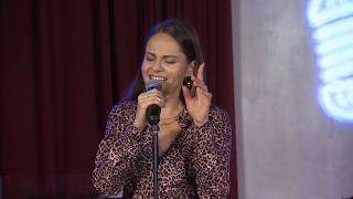 FLOOR - Comedy Talkshow Vol. 27: Lina Mayer - Dont Leave Me Now (Live)
