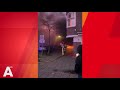 Auto's en scooters verwoest door brand in West