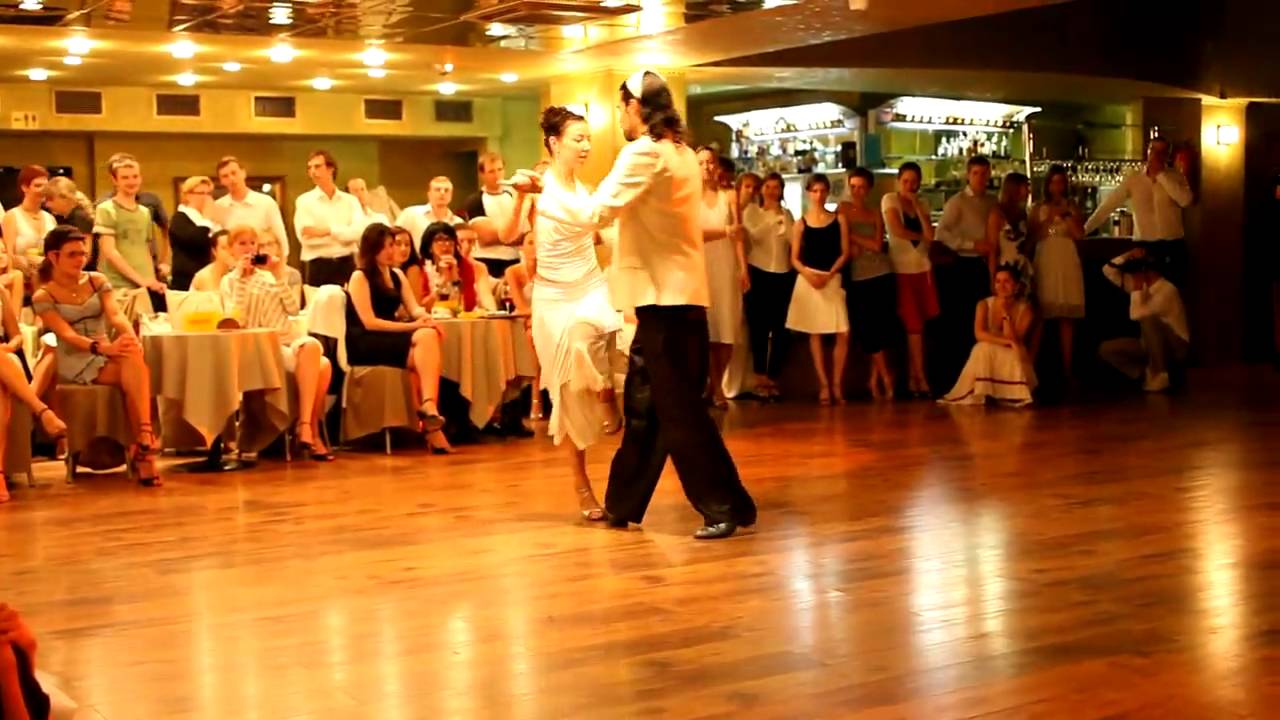 Mila Vigdorova and Daniel Tuero at Art Cafe Durov  2009 09 20 - 2