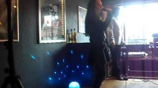 Singing- Tara O'Neil