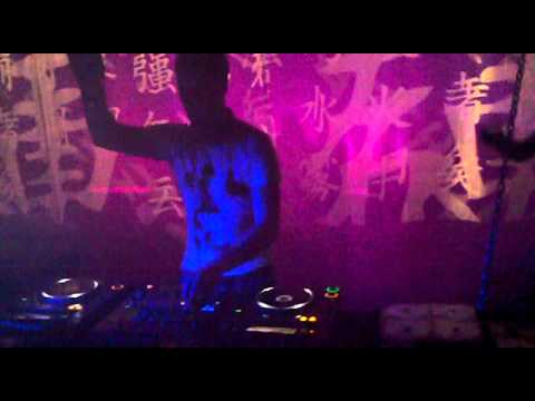 Absolut pres. SQ na Dziedzińcu! @ Jody Wisternoff - Starstrings