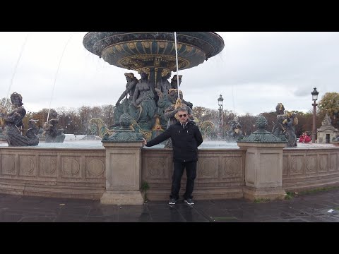 GATE AND BEAUTIFUL FOUNTAIN IN  PARIS, PART TWO