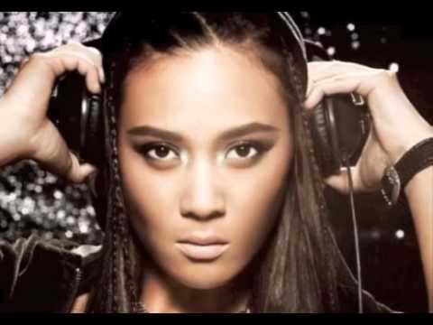 Yoon Mi Rae - Memories (Korean Rap)