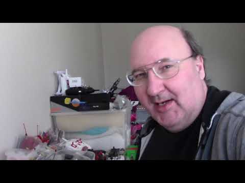 MongoTV_2044 - Spiser Opvarmet Mad og Snakker - God Tirsdag