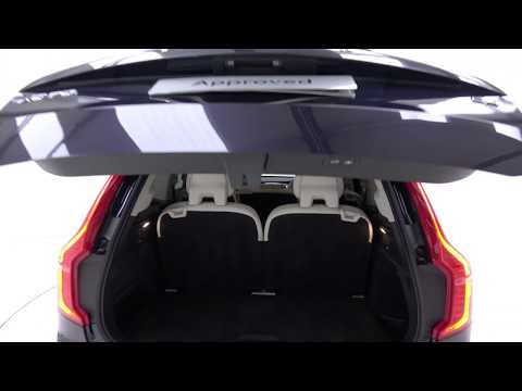 2016 VOLVO XC90 D4 MOMENTUM 161D21753