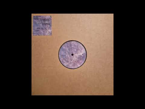 Petit Astronaute - Floating In Space