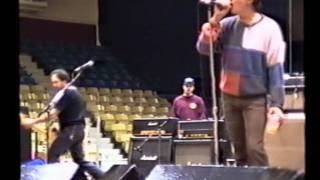 Guided by Voices - Gold Star For Robot Boy (soundcheck) - 18/March/94