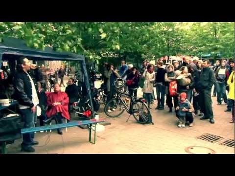 Kutlu von Microphone Mafia singt für Kotti & CO