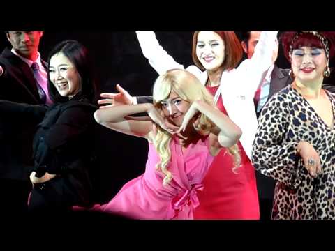 130123 Jessica Legally Blonde Curtain Call by BoShi