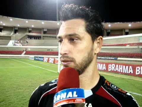 "CRB é uma equipe fantástica" diz goleiro do Bragantino