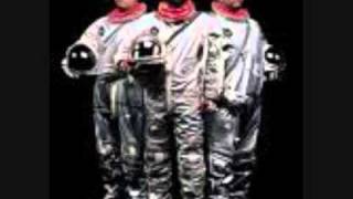 De La Soul - What We Do For Love.wmv