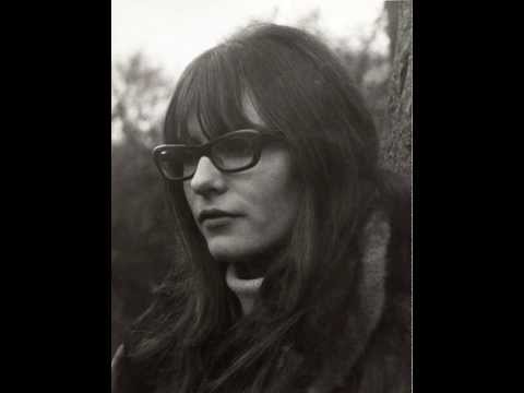 Giles, Giles & Fripp feat. Judy Dyble - I Talk to the Wind