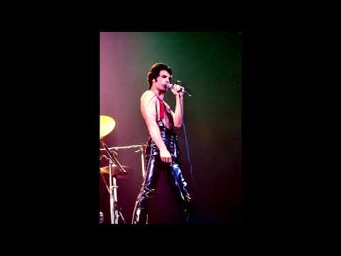 Queen - Killer Queen (Live In Chicago: 12/7/1978)