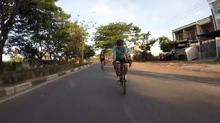 preview picture of video 'MAKASSAR CYCLING CLUB TOURING MALINO DAY 1'