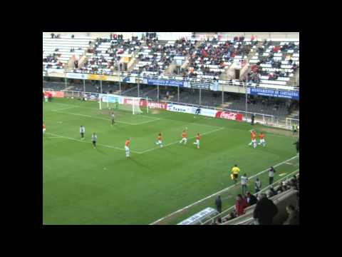 Ruben Cruz marca el 0-1 de penalti en el Cartagonova