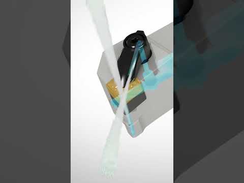 💦 Coolant right to the TIP!! #turning